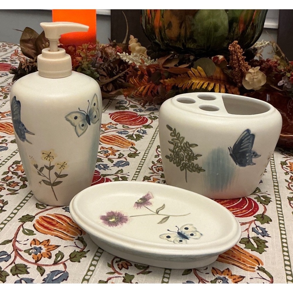 JCP Home Collection Bathroom Trio Vintage "Butterfly Garden" Blue Vanilla